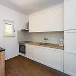 Semesterbostad 3 Bedroom Awesome In Rastevic