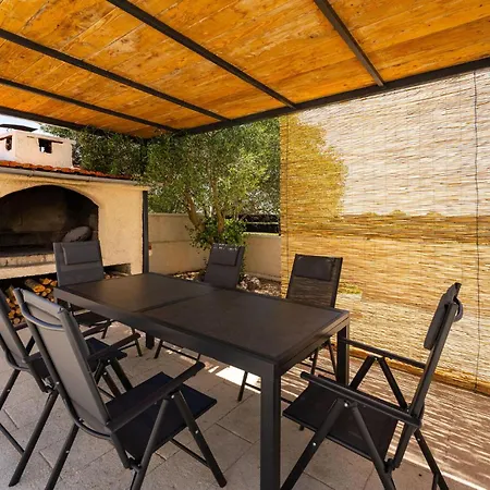 3 Bedroom Awesome In