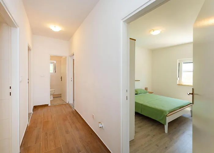 3 Bedroom Awesome In Rastevic