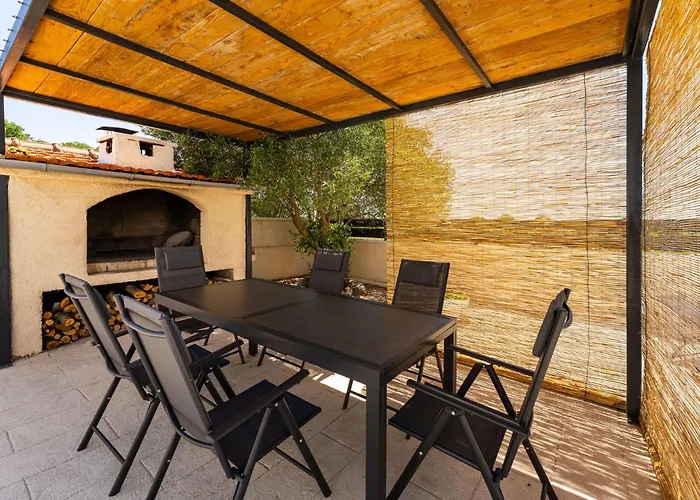 3 Bedroom Awesome In